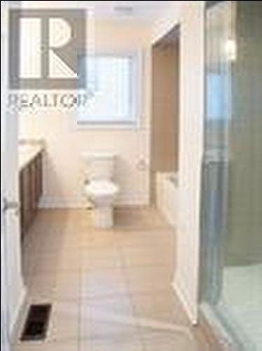 983 Edinburgh Drive, Woodstock, ON - Indoor Photo Showing Bathroom