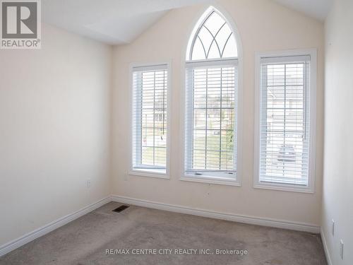 983 Edinburgh Drive, Woodstock, ON - Indoor Photo Showing Other Room