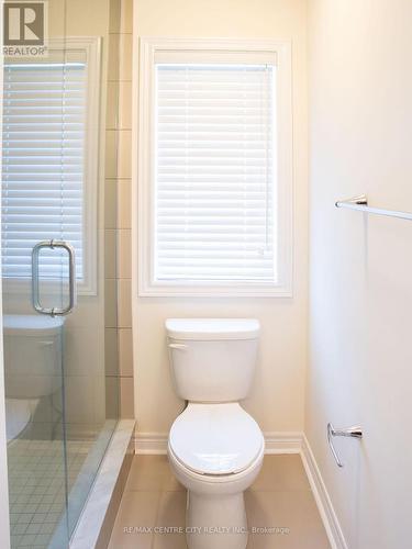 983 Edinburgh Drive, Woodstock, ON - Indoor Photo Showing Bathroom