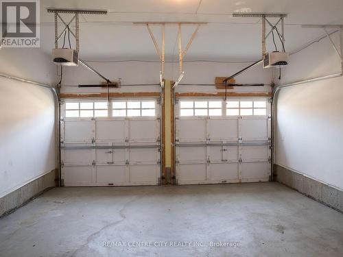 983 Edinburgh Drive, Woodstock, ON - Indoor Photo Showing Garage