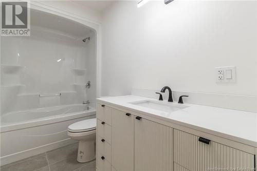 151 Francfort, Moncton, NB - Indoor Photo Showing Bathroom