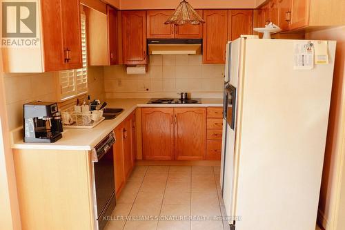 5158 Sundial Court, Mississauga, ON - Indoor Photo Showing Kitchen