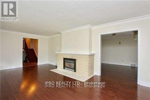 2113 Glenforest Crescent, Oakville, ON - Indoor Photo Showing Living Room With Fireplace