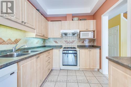 5326 Dryden Avenue, Burlington, ON - Indoor Photo Showing Kitchen With Double Sink