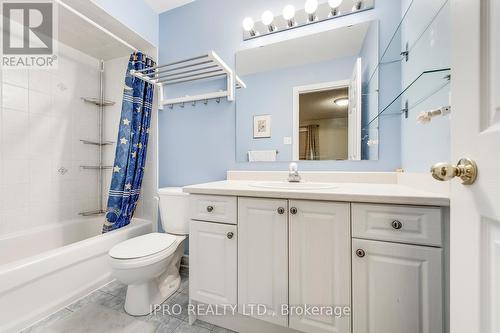 5326 Dryden Avenue, Burlington, ON - Indoor Photo Showing Bathroom