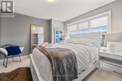 24 - 96 Nelson Street, Oakville, ON - Indoor Photo Showing Bedroom