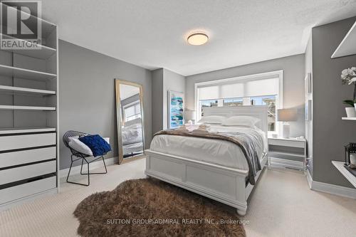 24 - 96 Nelson Street, Oakville, ON - Indoor Photo Showing Bedroom