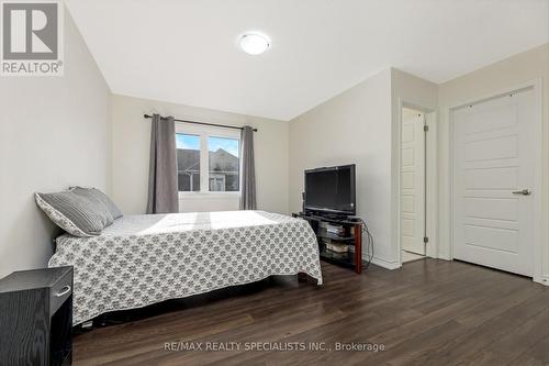 10 - 501 Buckeye Court, Milton, ON - Indoor Photo Showing Bedroom