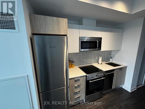 4107 - 42 Charles Street E, Toronto, ON - Indoor Photo Showing Kitchen