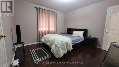 Upper - 54 Cape Dorset Crescent, Brampton, ON - Indoor Photo Showing Bedroom