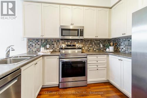 1050 Beatrice Street E, Oshawa (Pinecrest), ON - Indoor Photo Showing Kitchen With Double Sink