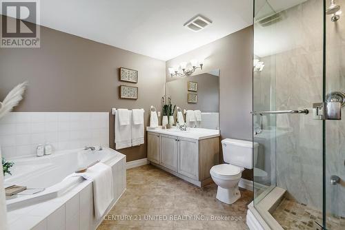 1050 Beatrice Street E, Oshawa (Pinecrest), ON - Indoor Photo Showing Bathroom