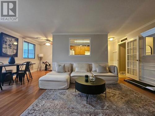 605 - 1102 Jalna Boulevard, London, ON - Indoor Photo Showing Living Room