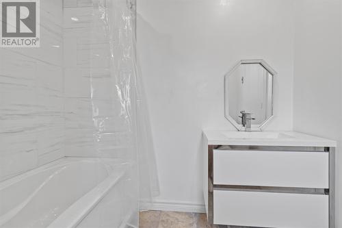 17 Pinehill Place, Paradise, NL - Indoor Photo Showing Bathroom