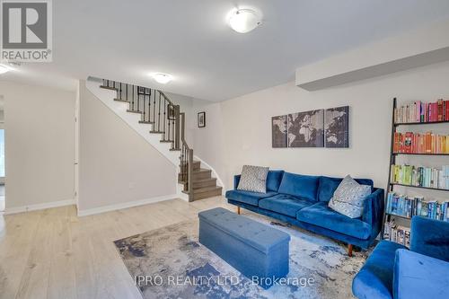 806 - 250 Finch Avenue, Pickering, ON - Indoor Photo Showing Living Room