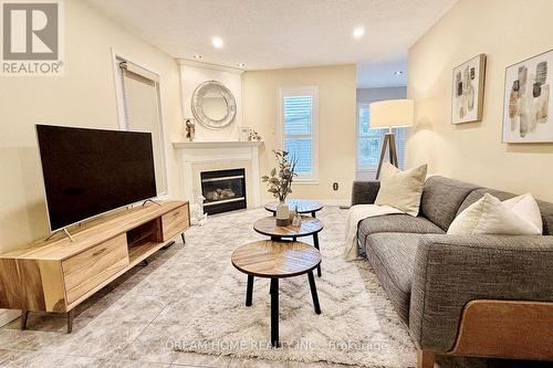 4066 Renfrew Crescent, Mississauga, ON - Indoor Photo Showing Living Room With Fireplace