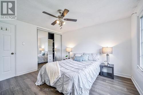 4066 Renfrew Crescent, Mississauga, ON - Indoor Photo Showing Bedroom