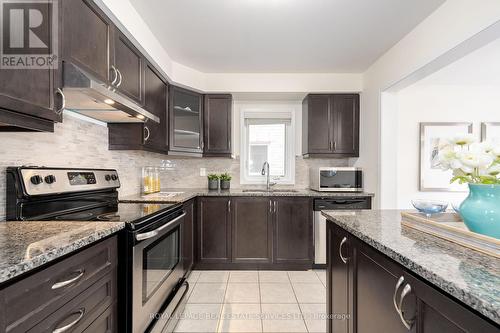 413 Switchgrass Street, Oakville, ON - Indoor Photo Showing Kitchen With Stainless Steel Kitchen With Upgraded Kitchen