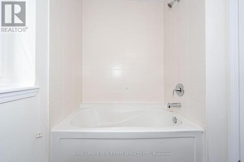 413 Switchgrass Street, Oakville, ON - Indoor Photo Showing Bathroom