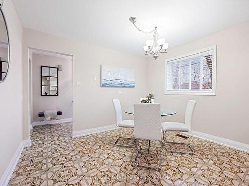 403 Archdekin Dr, Brampton, ON - Indoor Photo Showing Dining Room