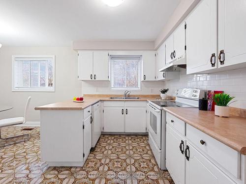 403 Archdekin Dr, Brampton, ON - Indoor Photo Showing Kitchen With Double Sink