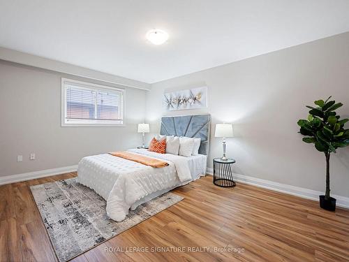 403 Archdekin Dr, Brampton, ON - Indoor Photo Showing Bedroom