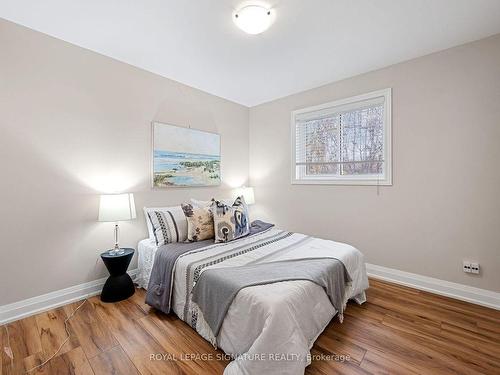 403 Archdekin Dr, Brampton, ON - Indoor Photo Showing Bedroom