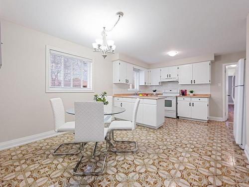 403 Archdekin Dr, Brampton, ON - Indoor Photo Showing Kitchen With Double Sink