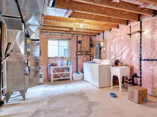 172 Lambert St, Amherstburg, ON - Indoor Photo Showing Laundry Room