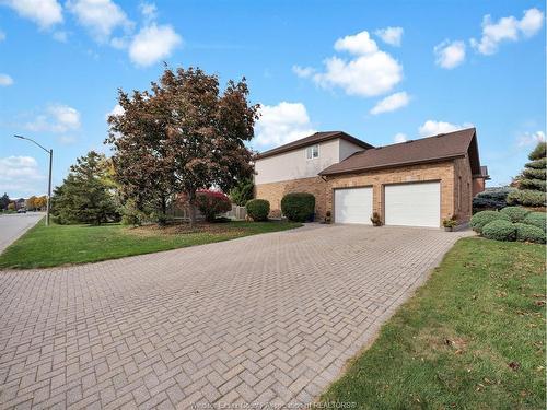 137 Seymour Court, Lakeshore, ON 