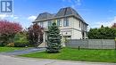 16 Claridge Drive, Richmond Hill, ON  - Outdoor 