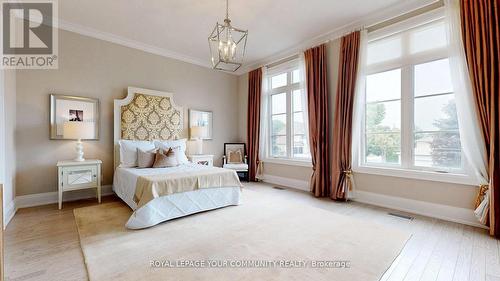 16 Claridge Drive, Richmond Hill, ON - Indoor Photo Showing Bedroom