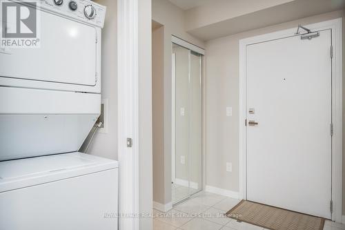 111 - 1045 Nadalin Heights, Milton, ON - Indoor Photo Showing Laundry Room