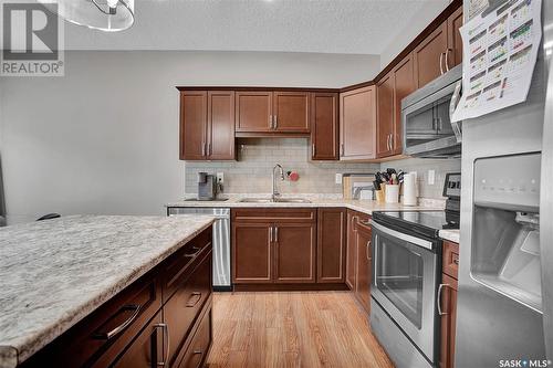 31 115 Veltkamp Crescent, Saskatoon, SK - Indoor Photo Showing Kitchen With Stainless Steel Kitchen