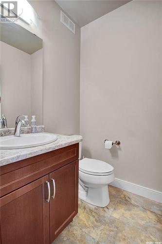 31 115 Veltkamp Crescent, Saskatoon, SK - Indoor Photo Showing Bathroom