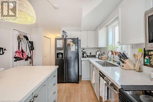 139 Brighton Street Unit# 2B, Waterloo, ON - Indoor Photo Showing Kitchen