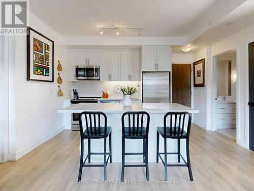 #D313 - 333 Sea Ray Avenue, Innisfil, ON - Indoor Photo Showing Kitchen