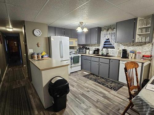 62 Jackson Crescent, Marathon, ON - Indoor Photo Showing Kitchen