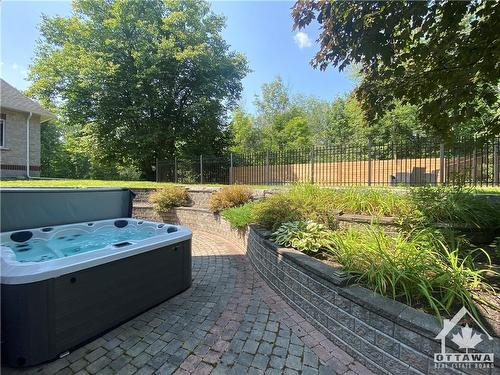 1465 Squire Drive, Manotick, ON 