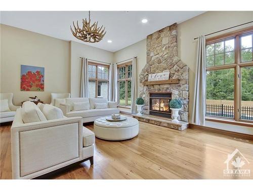 1465 Squire Drive, Manotick, ON 