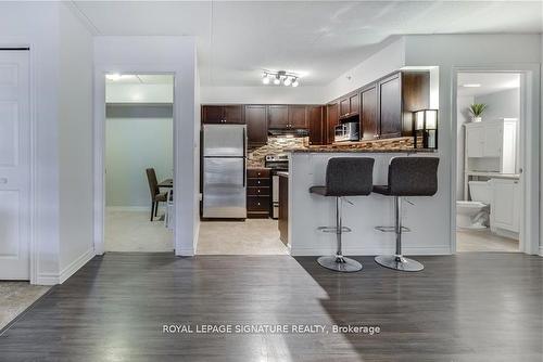 208-1340 Main St E, Milton, ON - Indoor Photo Showing Kitchen