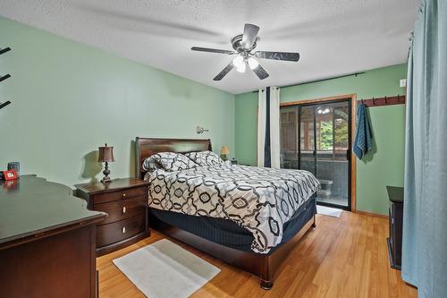 2949 Sandstone Crescent, West Kelowna, BC - Indoor Photo Showing Bedroom