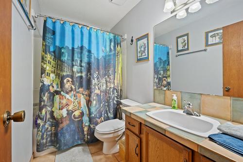 2949 Sandstone Crescent, West Kelowna, BC - Indoor Photo Showing Bathroom