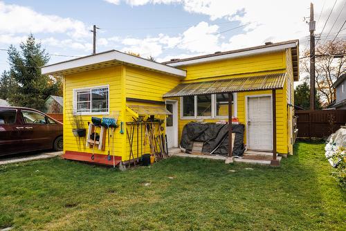 795 Lawson Avenue, Kelowna, BC - Outdoor With Exterior