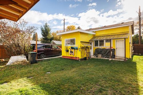 795 Lawson Avenue, Kelowna, BC - Outdoor With Exterior