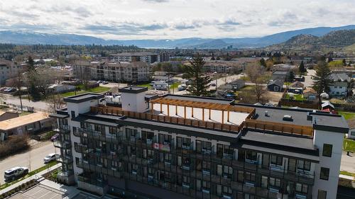 210-345 Dougall Road, Kelowna, BC - Outdoor With View