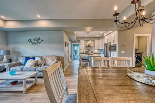 14-2161 Upper Sundance Drive, West Kelowna, BC - Indoor Photo Showing Dining Room