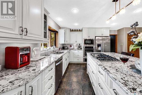 6096 Clarence Avenue S, Corman Park Rm No. 344, SK - Indoor Photo Showing Kitchen With Double Sink With Upgraded Kitchen