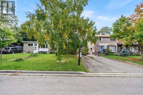 5 Pynford Crescent, Toronto, ON - Outdoor