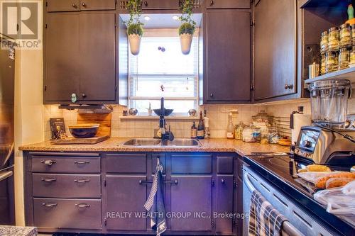 52 Lacroix Street, Chatham-Kent, ON - Indoor Photo Showing Kitchen